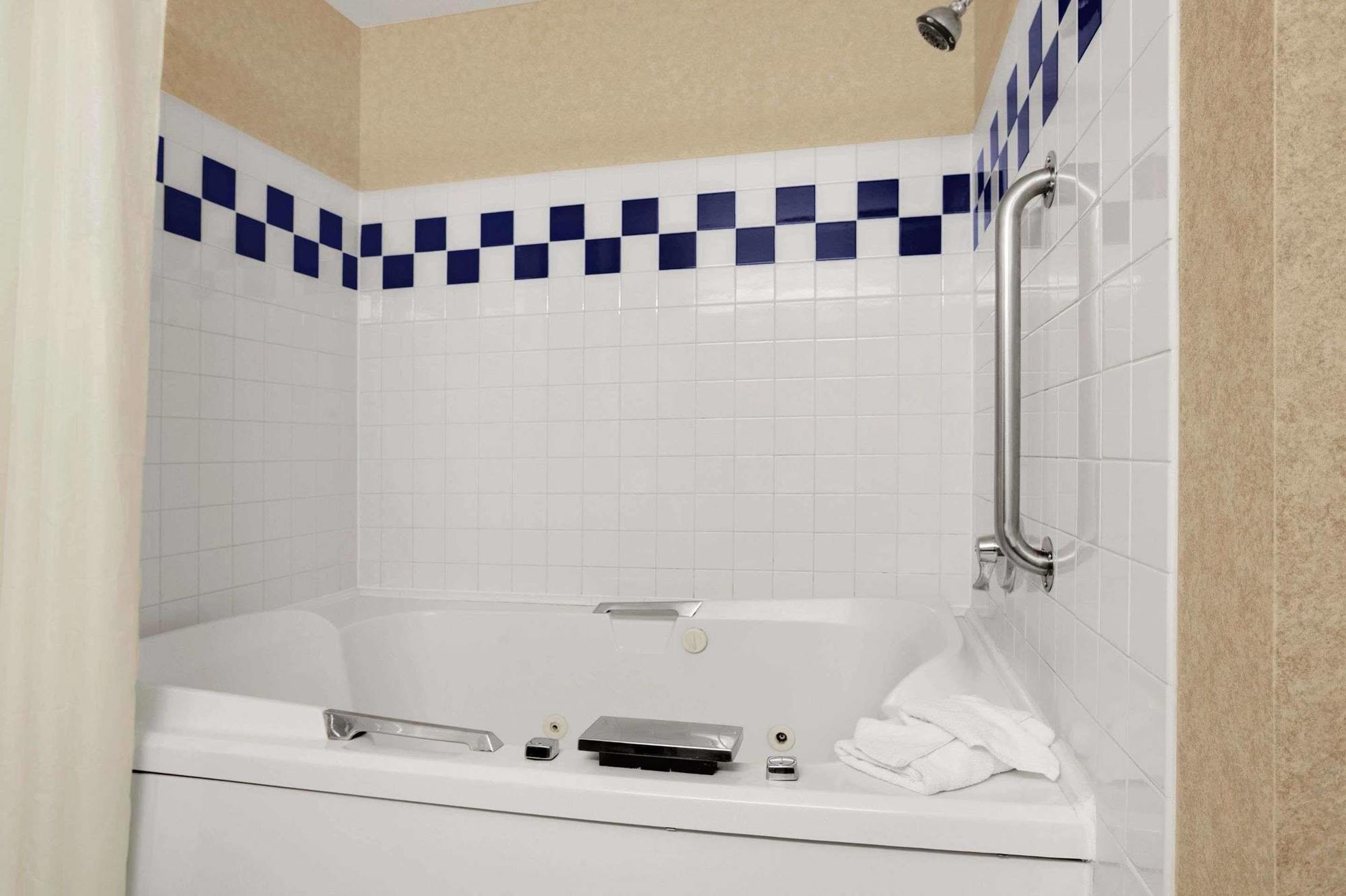 Quality Inn&Suites Golden - Denver West Lakewood Eksteriør billede